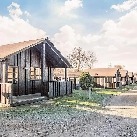 5 Person Relaxing In Rønde