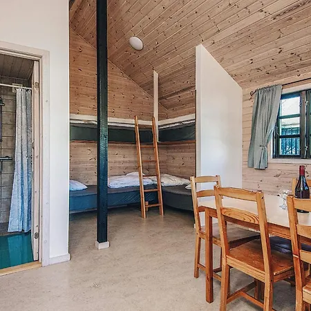 5 Person Relaxing In * Rønde